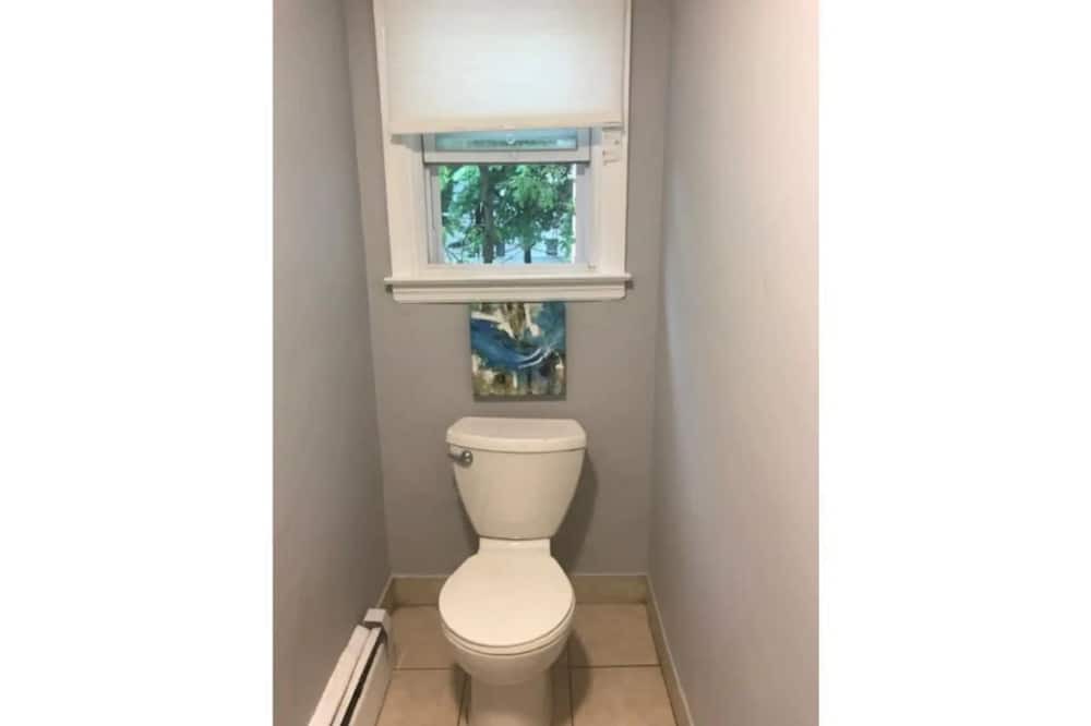 Photo of Bathroom in Central Nyack