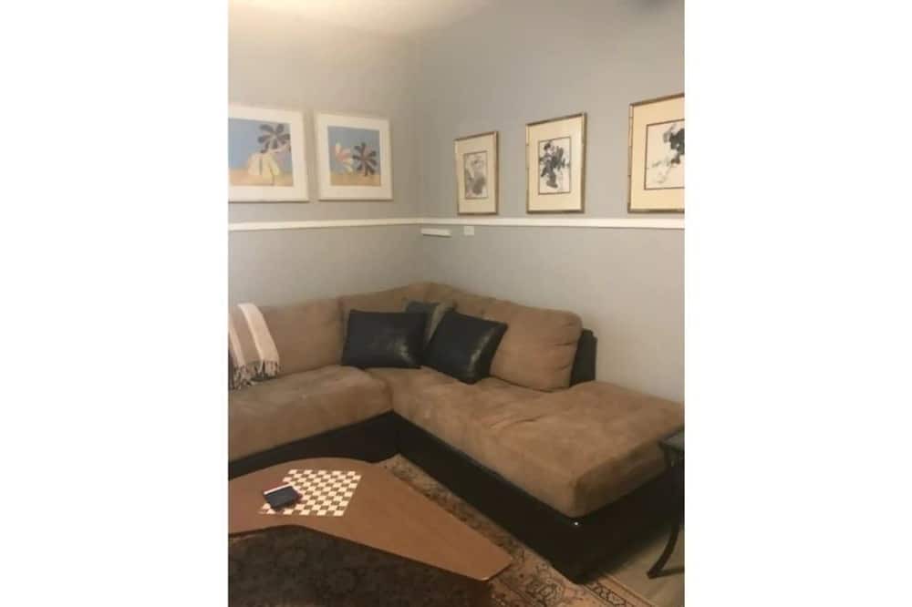 Photo of Livingroom in Central Nyack