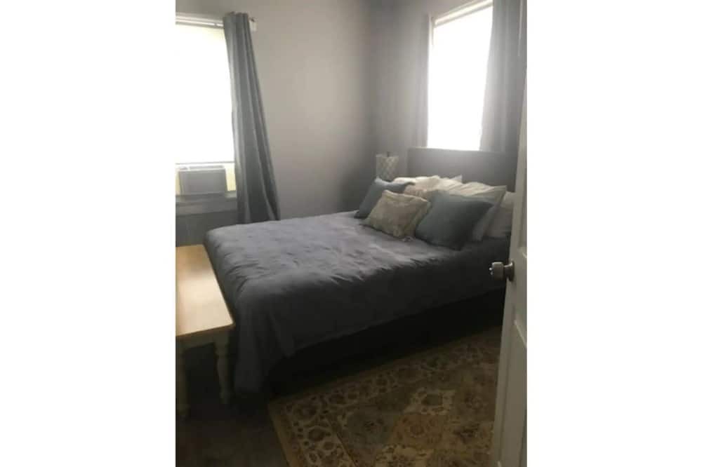 Photo of Bedroom in Central Nyack