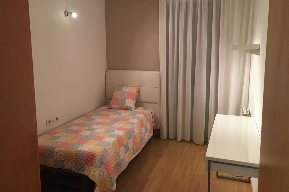 Photo of Bedroom in Terrassa
