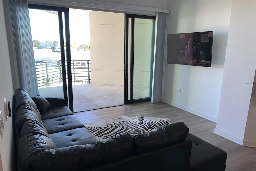 Photo of Livingroom in Doraville