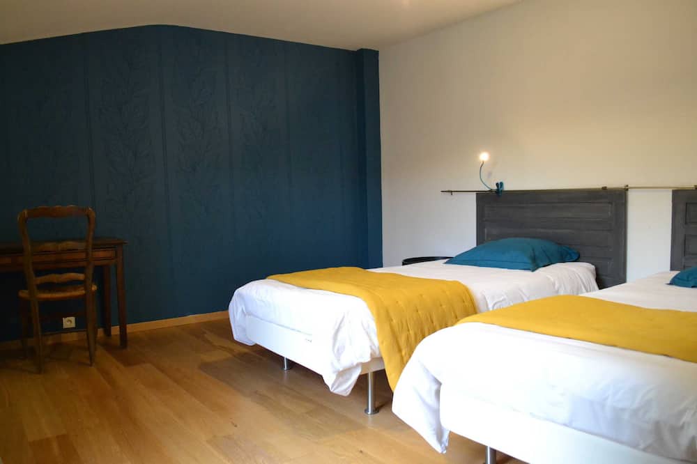 Photo of Bedroom in Echallat