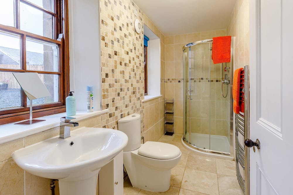 Photo of Bathroom in Ford