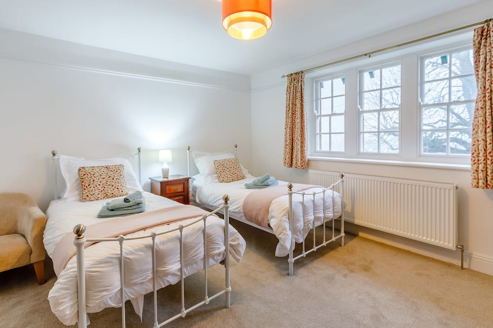 Photo of Bedroom in Ford