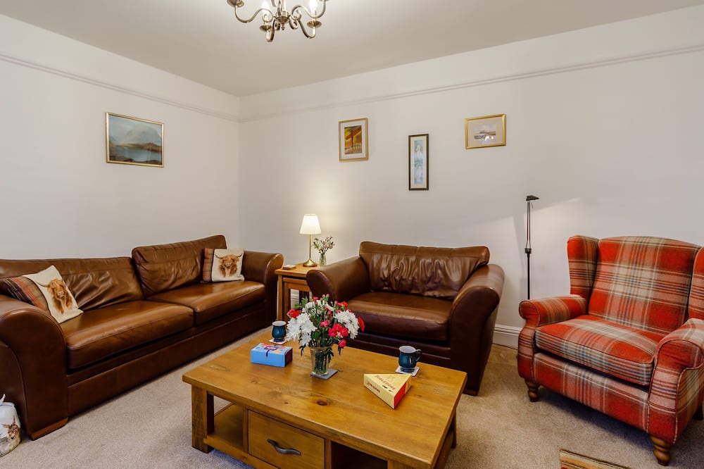 Photo of Livingroom in Ford