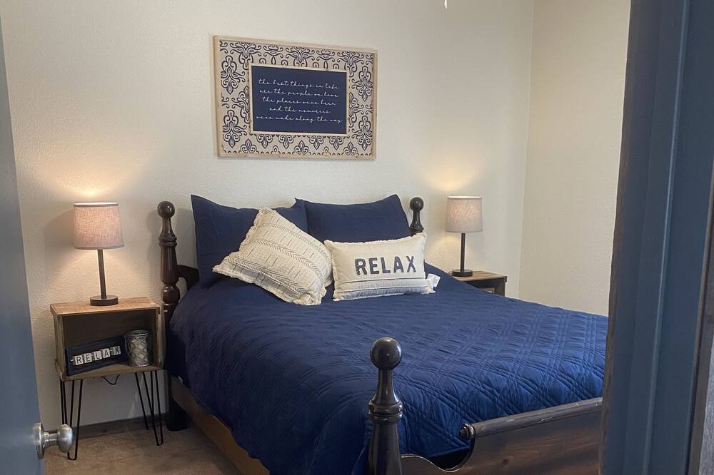 Photo of Bedroom in Quinlan