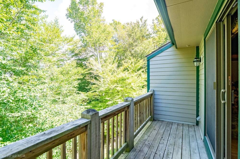 Photo of Patio Balcony in Timberline