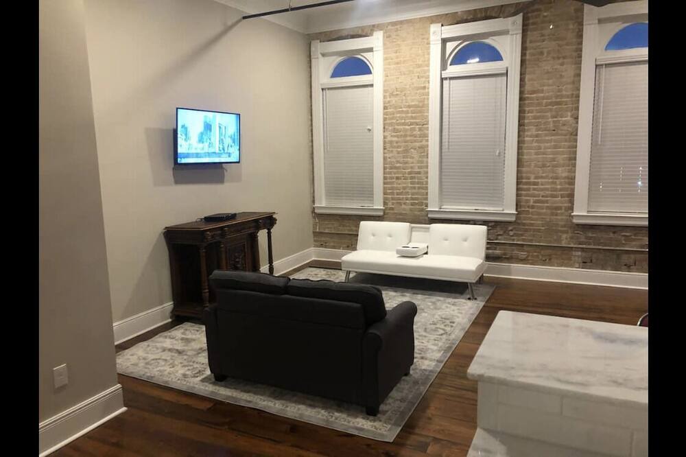 Photo of Bedroom in Crowley