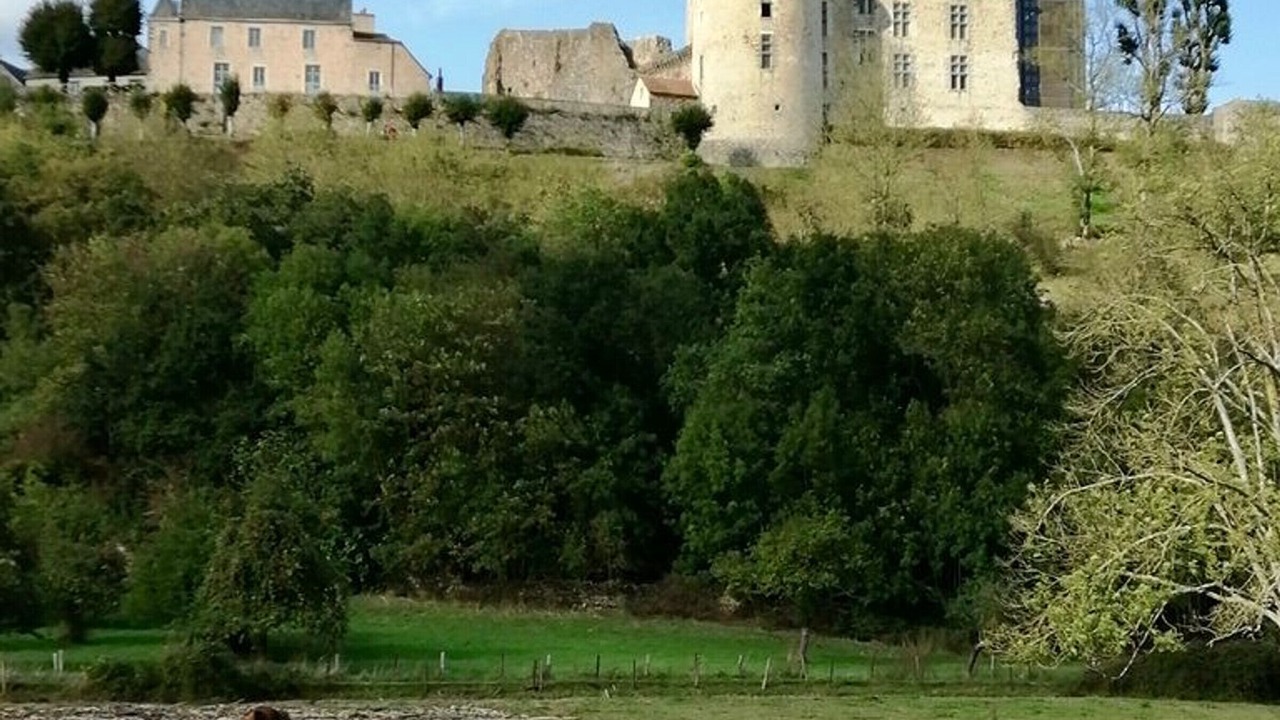Photo of Outdoor in Sainte-Suzanne-and-Chammes