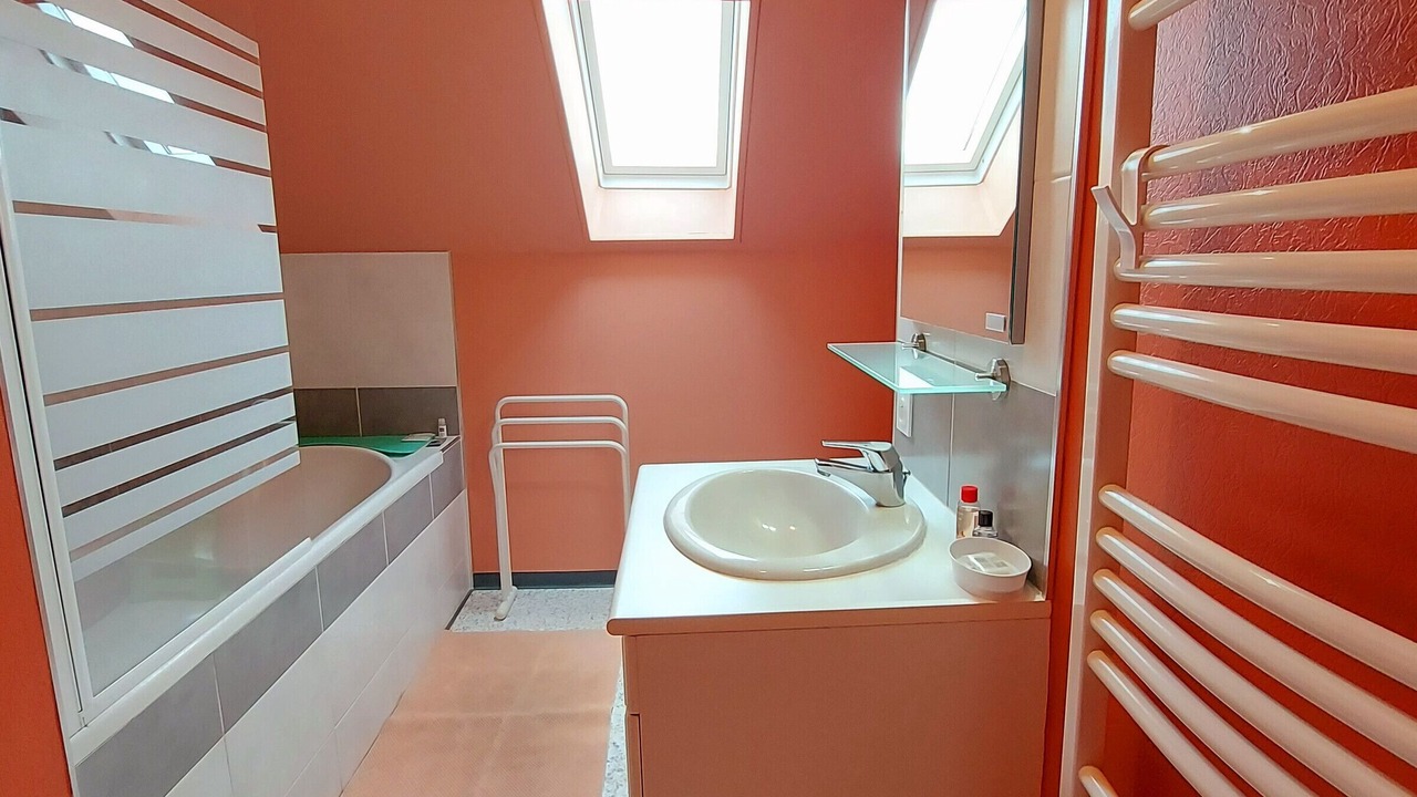 Photo of Bathroom in Oisseau