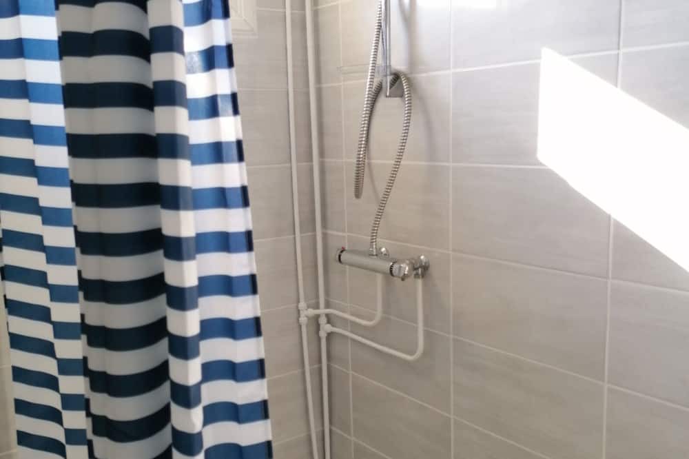 Photo of Bathroom in Craon