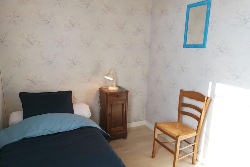 Photo of Bedroom in Craon