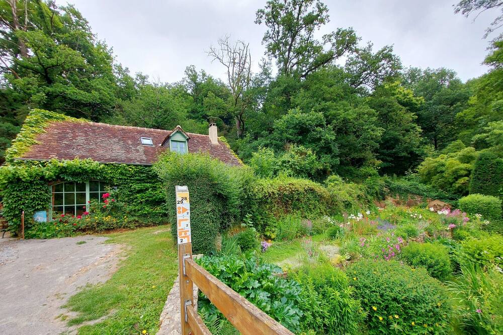 Photo of Outdoor in Chammes
