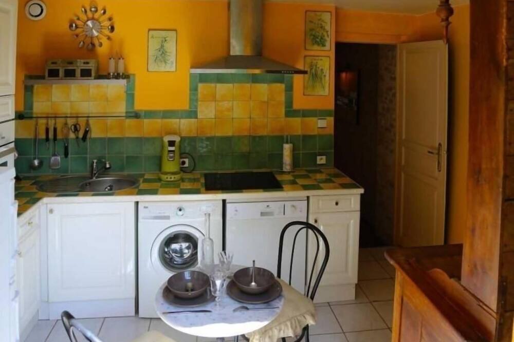 Photo of Kitchen in Chammes