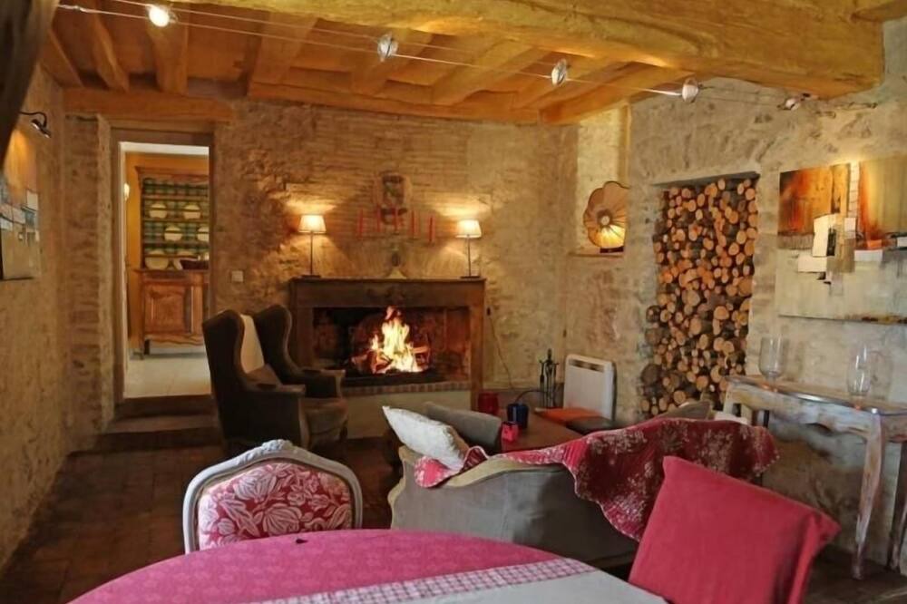 Photo of Livingroom in Chammes