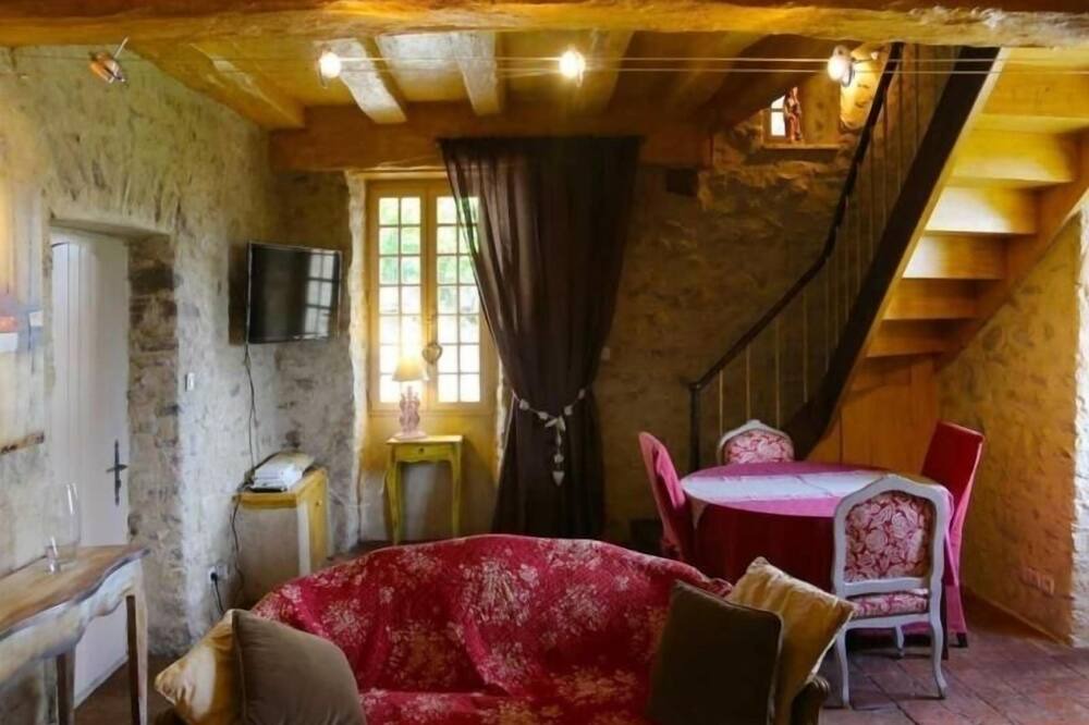 Photo of Livingroom in Chammes