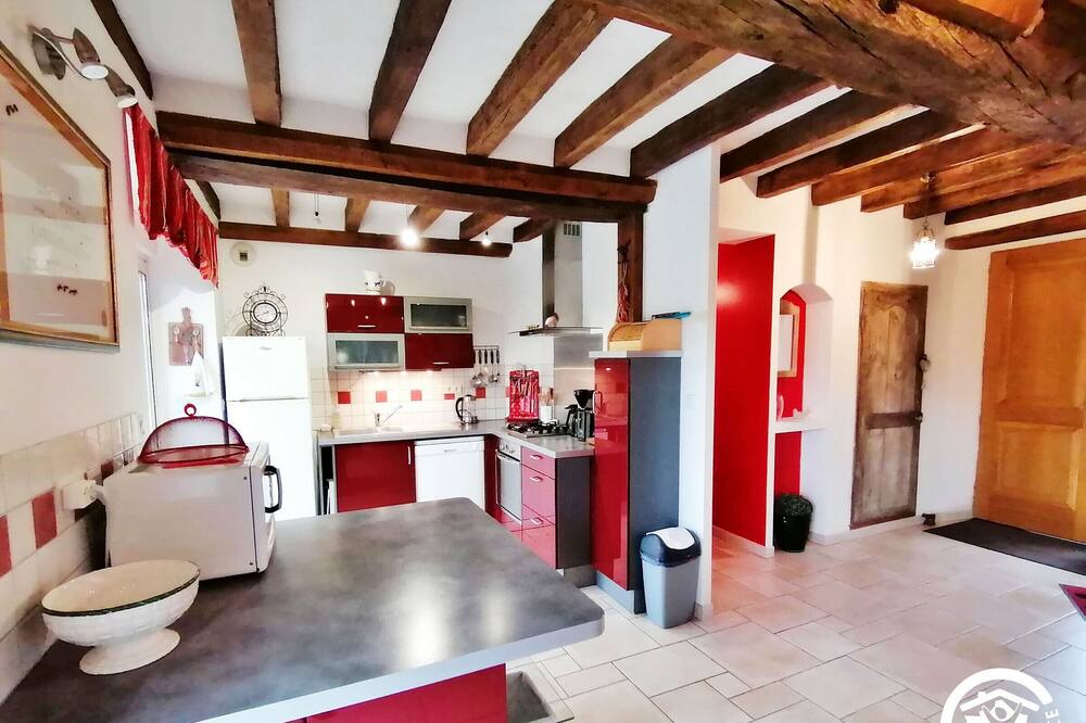 Photo of Kitchen in Marigne-Peuton