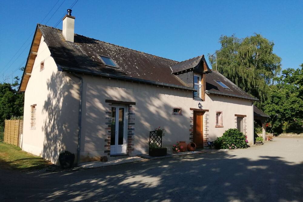 Photo of Outdoor in Marigne-Peuton