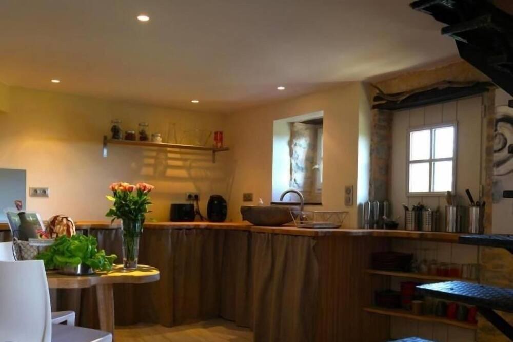 Photo of Kitchen in Chammes
