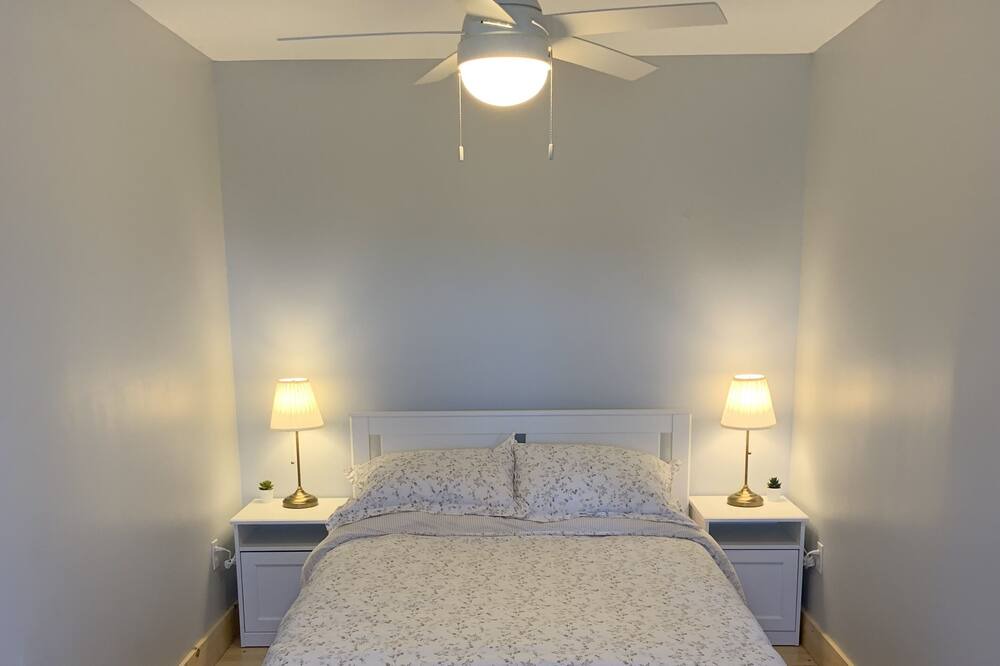Photo of Bedroom in Queens County