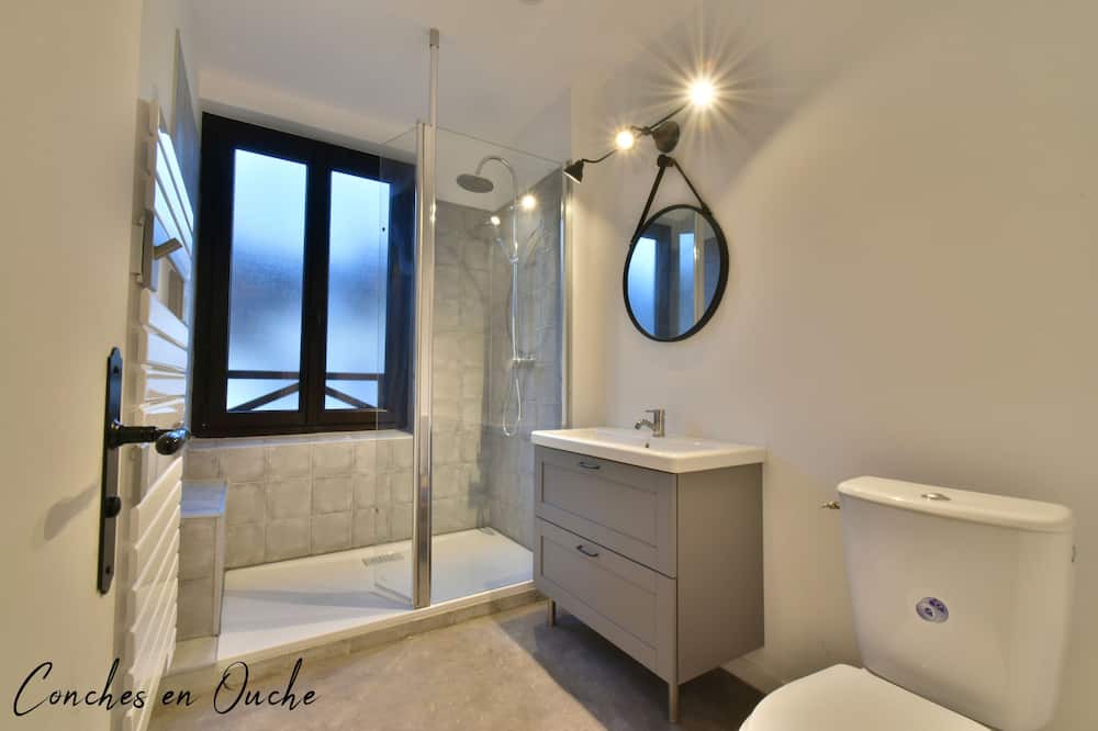 Photo of Bathroom in Conches-en-Ouche