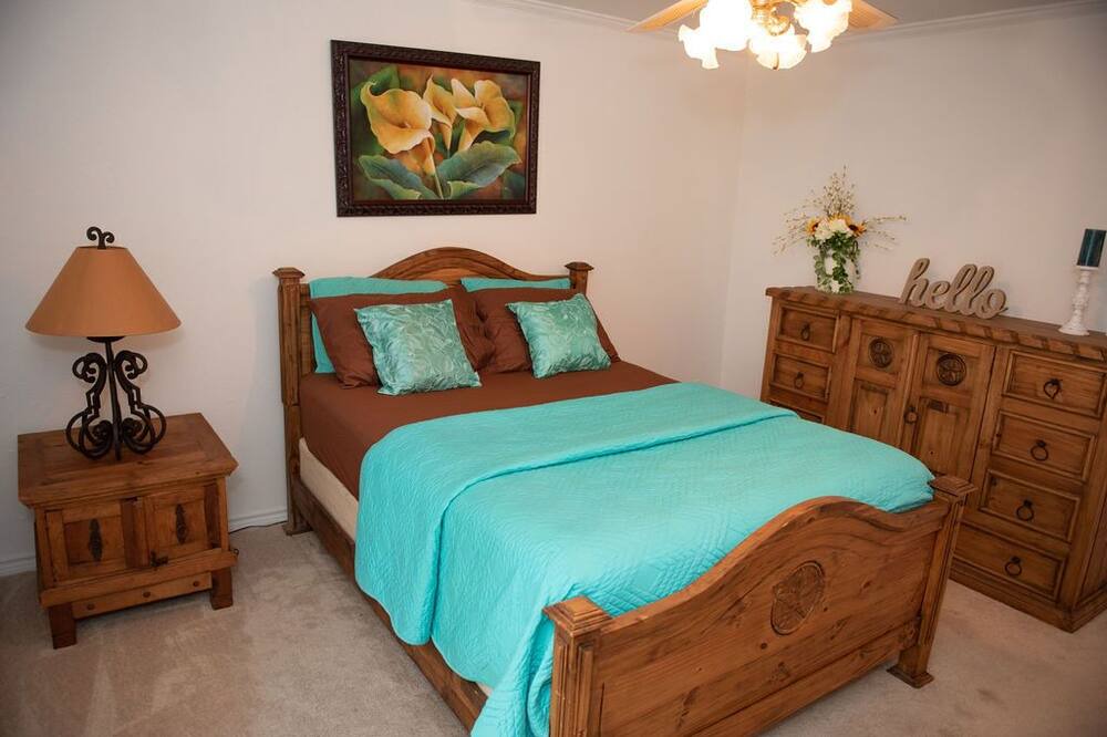 Photo of Bedroom in Cross Roads