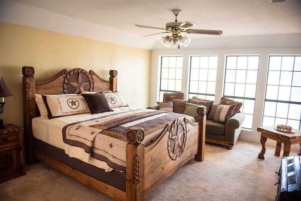 Photo of Bedroom in Cross Roads