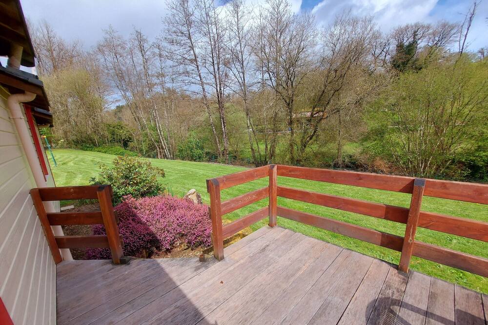 Photo of Patio Balcony in Montigne-le-Brillant
