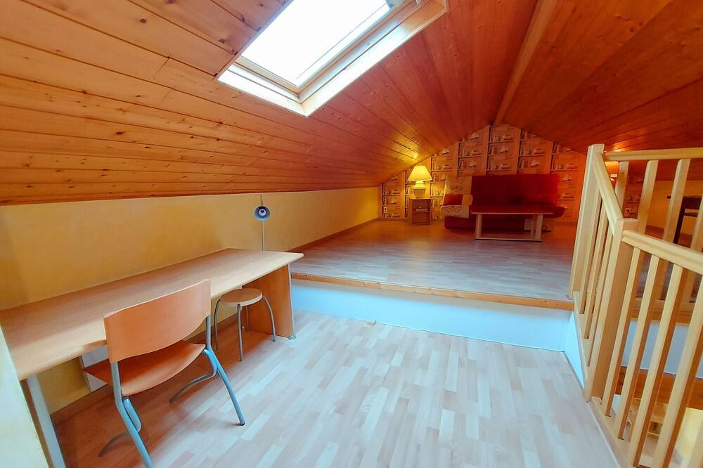 Photo of Bedroom in Montigne-le-Brillant