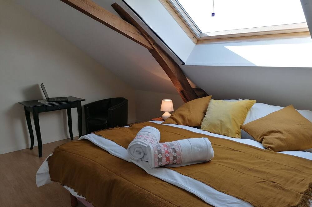 Photo of Bedroom in Cosse-le-Vivien