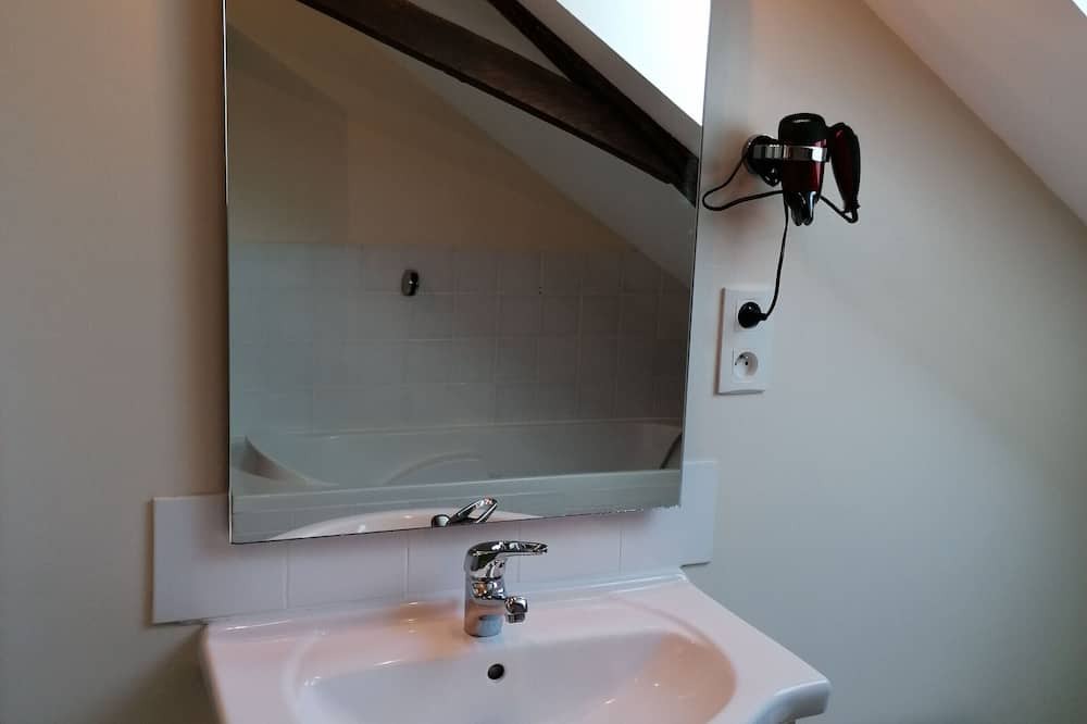 Photo of Bathroom in Cosse-le-Vivien