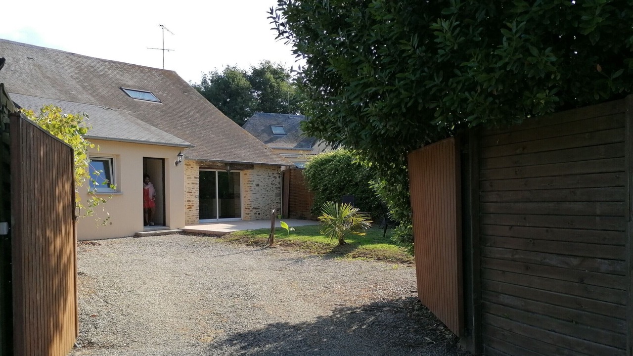 Photo of Outdoor in Cosse-le-Vivien