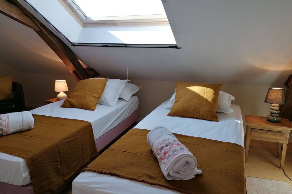Photo of Bedroom in Cosse-le-Vivien