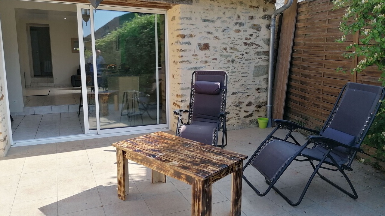 Photo of Patio Balcony in Cosse-le-Vivien