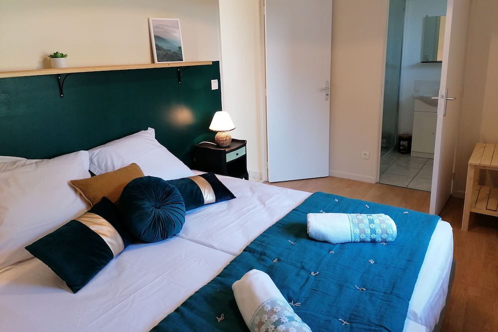 Photo of Bedroom in Cosse-le-Vivien