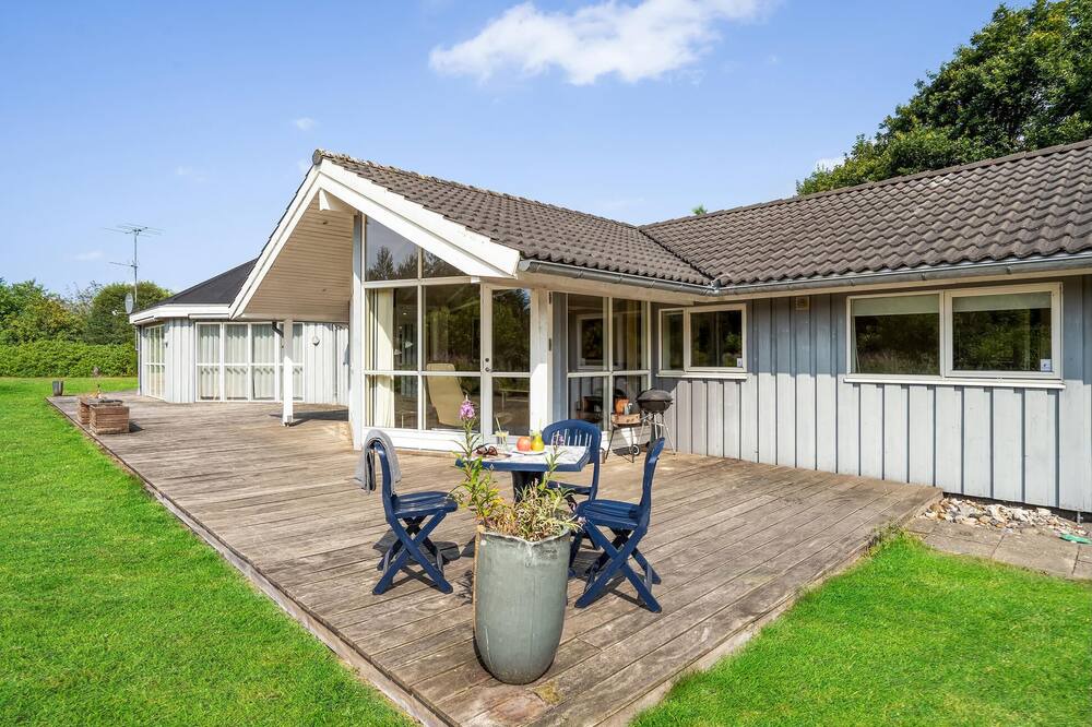 Photo of Others in Vemb