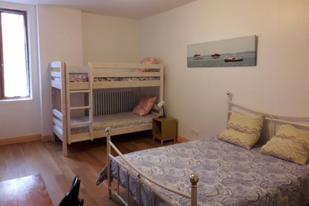 Photo of Bedroom in Maransin