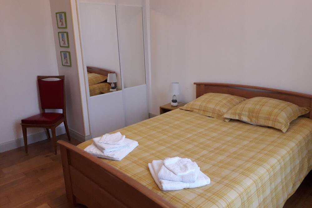 Photo of Bedroom in Maransin