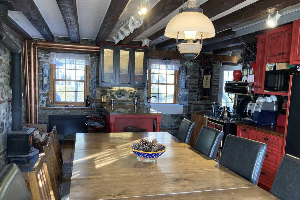 Photo of Kitchen in Magog