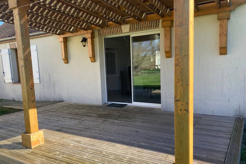 Photo of Patio Balcony in Auxy