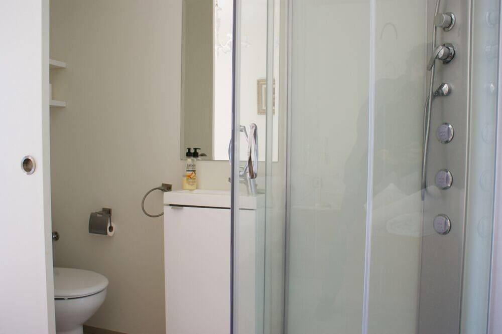 Photo of Bathroom in Berrikano