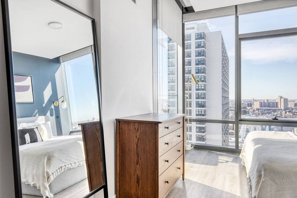 Photo of Bedroom in Lake View East