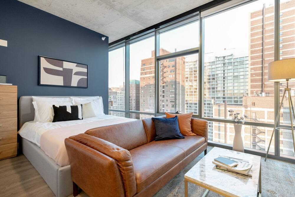Photo of Bedroom in Lake View East