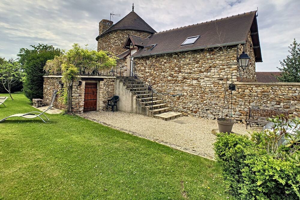 Photo of Outdoor in Saint-Etienne-sous-Bailleul