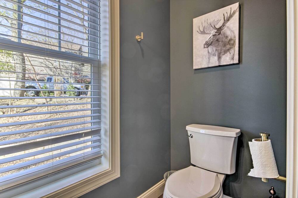 Photo of Bathroom in Massanutten