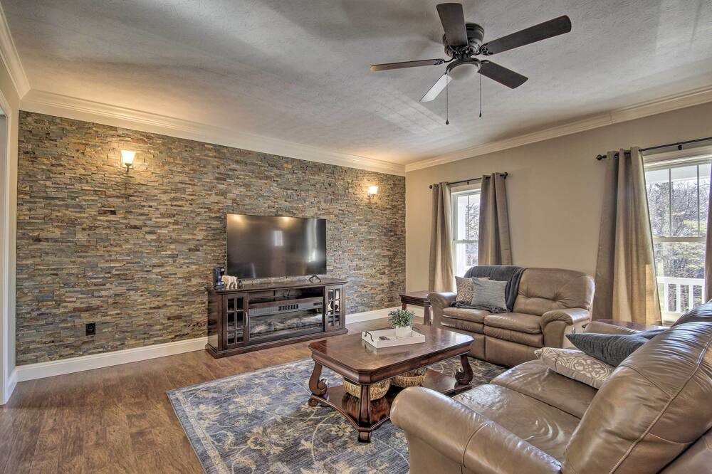 Photo of Livingroom in Massanutten