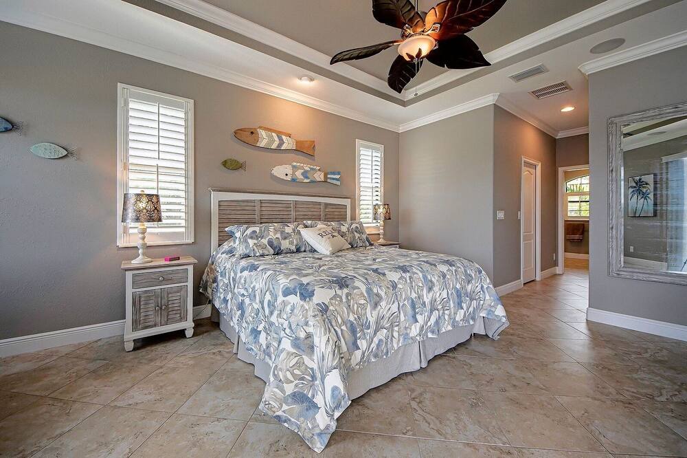 Photo of Bedroom in Rotonda Sands