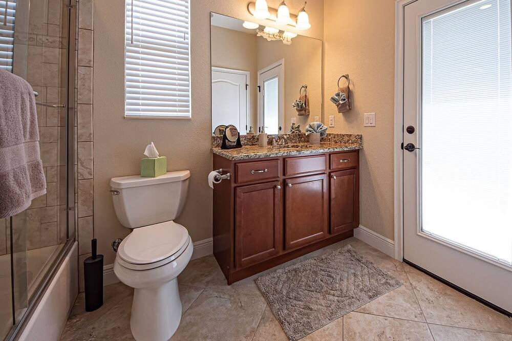 Photo of Bathroom in Rotonda Sands