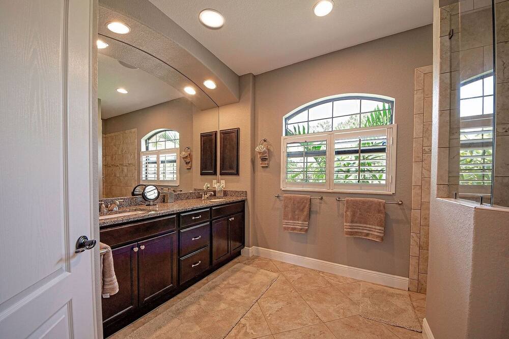 Photo of Bathroom in Rotonda Sands