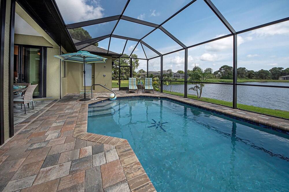 Photo of Outdoor in Rotonda Sands